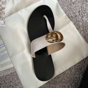 Inspired White Sandals with Gold Accent - Size 7